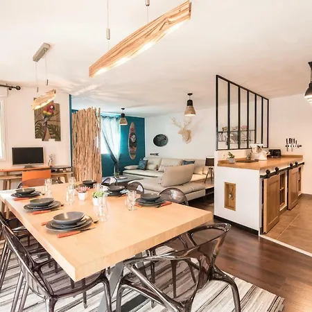 T4 8 Personnes De Grand Standing Classe 4 Etoiles En Plein Centre De Lary Soulan Saint-Lary-Soulan